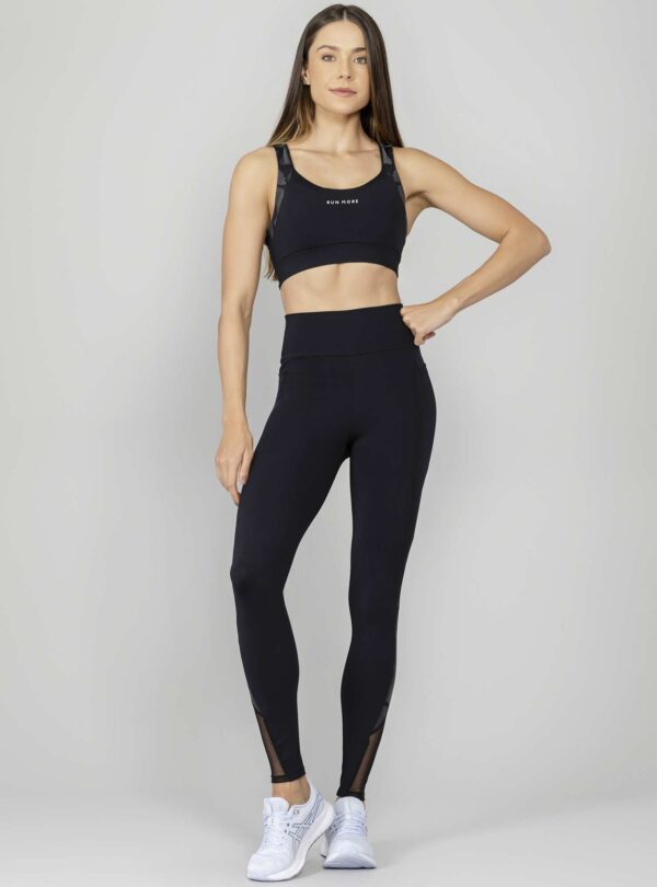 Legging con recortes attitude